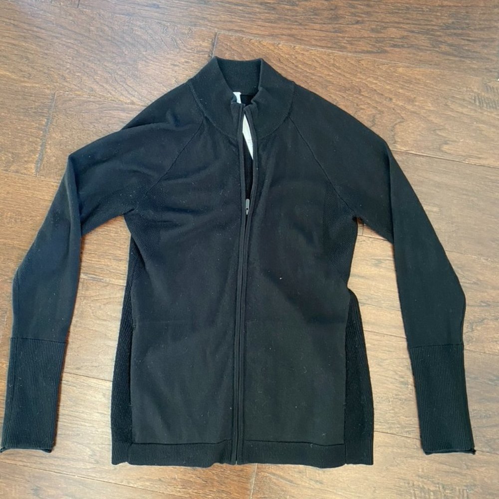 Lululemon Time To Thrive Zip Up Sweater